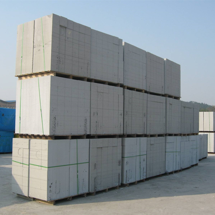台儿庄宁波台州金华厂家：加气砼砌块墙与粘土砖墙造价比照分析